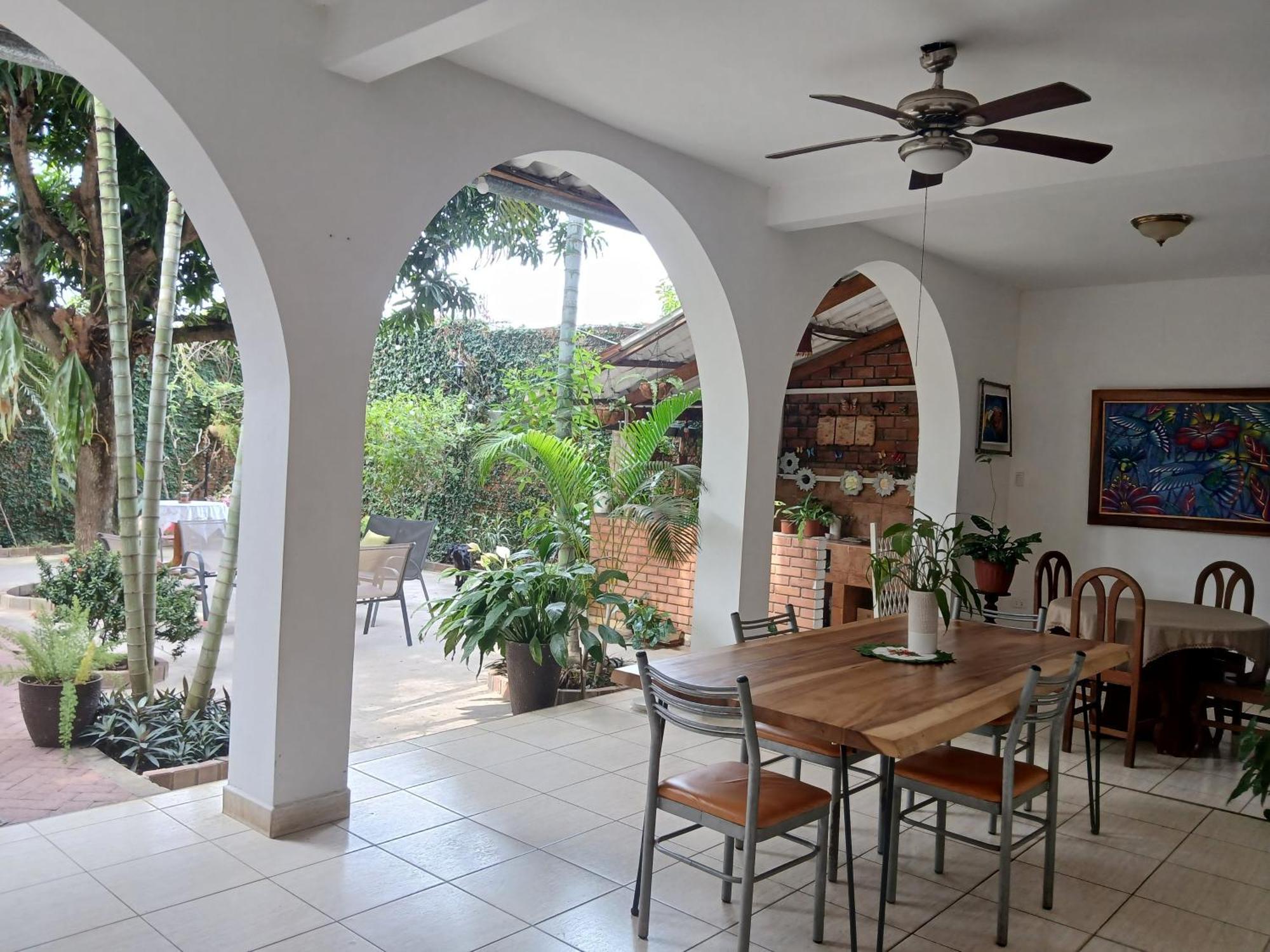 Alojamiento Familiar Custodia Tarapoto Exteriér fotografie