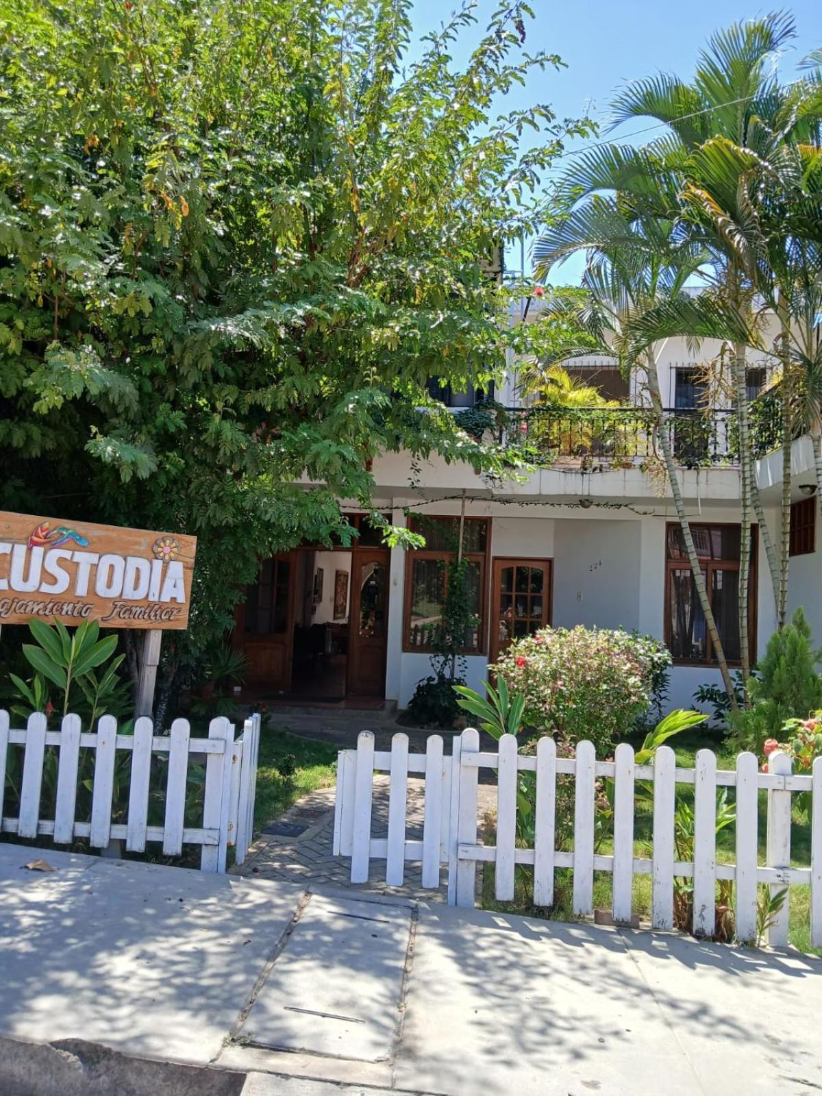 Alojamiento Familiar Custodia Tarapoto Exteriér fotografie
